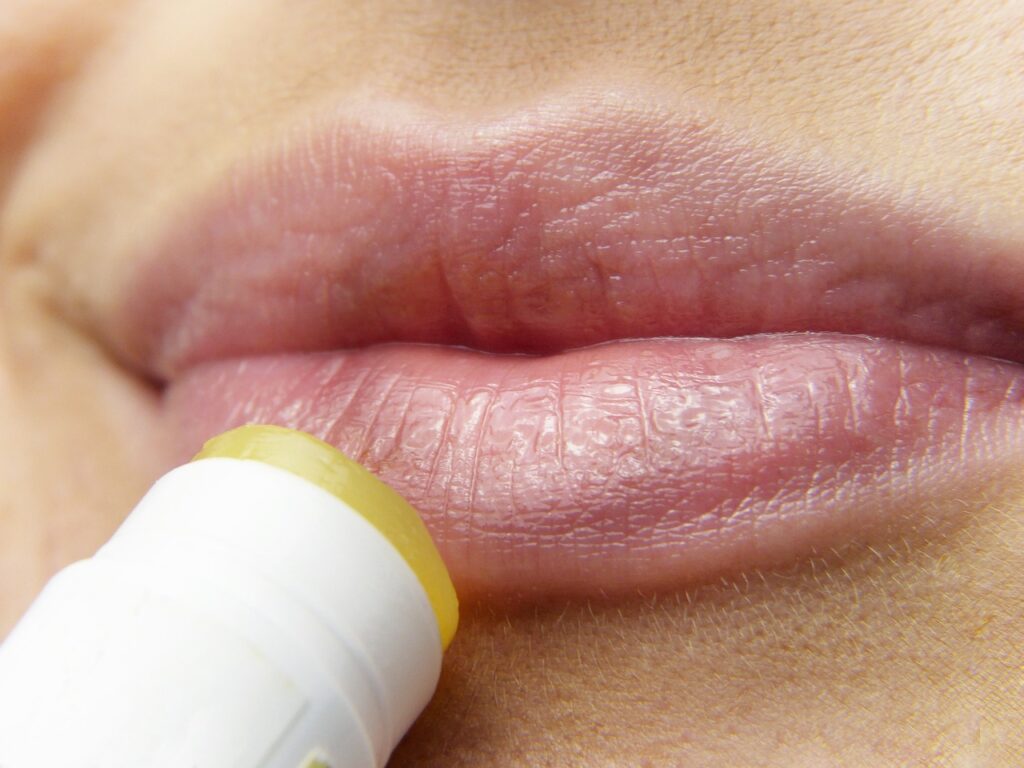 lips, lip care, lipstick-3141753.jpg