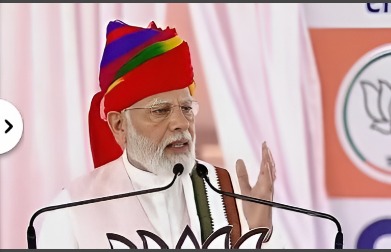 PM Modi Criticizes Congress in Rajasthan Rally Ahead of Second Phase Polling