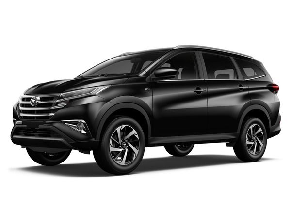 toyota mini fortuner image in black colour 